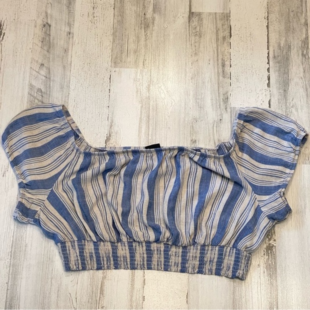 Torrid Blue Gray Stripe Short Sleeve Crop Top Shirt Top Blouse Sz 4 (4XL)